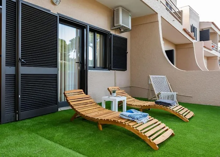 Alegria 29 - T2 Piso Terreo Com Ac E Piscina By My Algarve Holiday home Quarteira