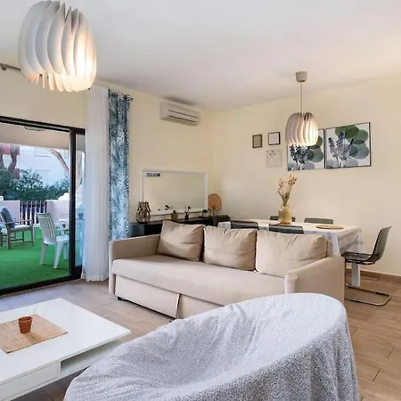 Alegria - Moradia Geminada 6 Com Piscina E Perto Dos Golfes Em Vilamoura Holiday home